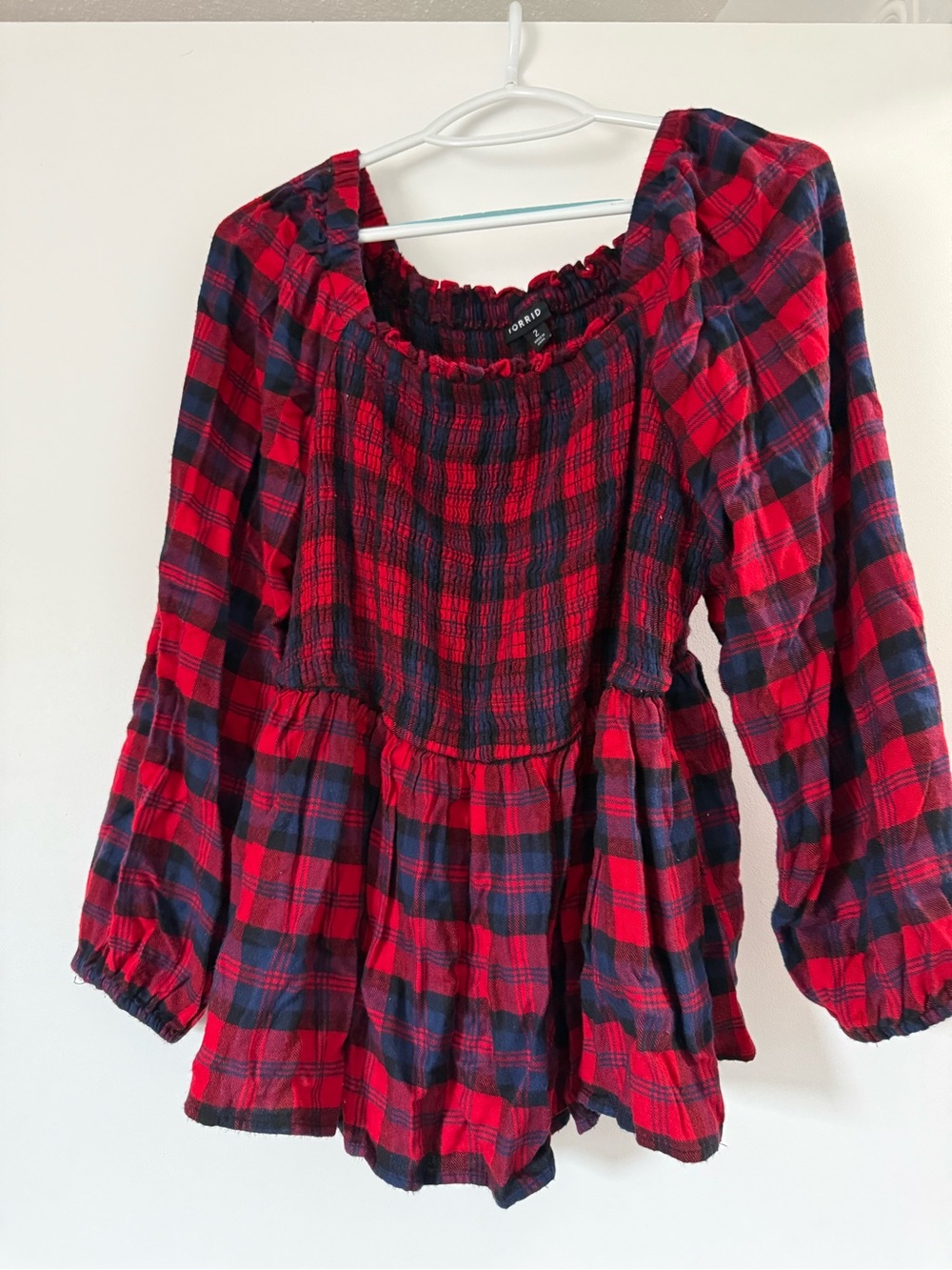 Torrid Red & Navy Plaid Women’s Peasant Top - Picture 1 of 2